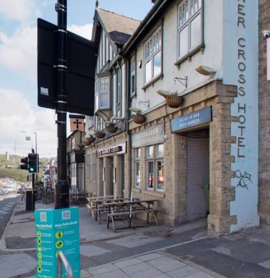 Banner Cross Hotel - image 1