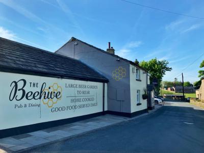 The Beehive Inn - image 1