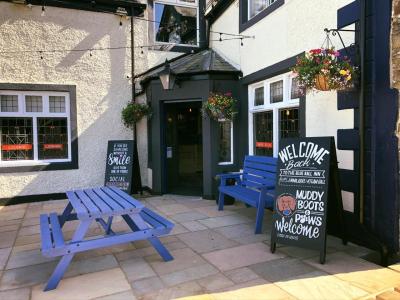 The Blue Ball Inn Worrall - image 1