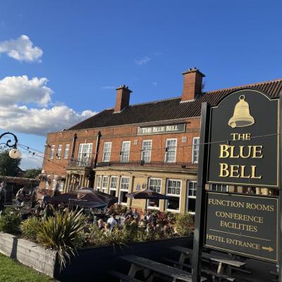 Bluebell Hotel - image 1