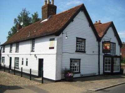 The Cap And Feathers Inn - image 1