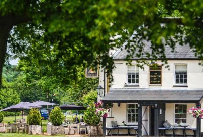 The Cricketers of Redbourn Ph - image 1