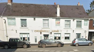 The Cromwell Arms - image 1