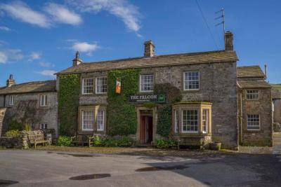 The Falcon Inn - image 1