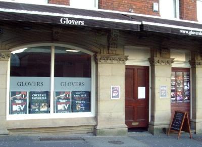 Glovers Bar - image 1