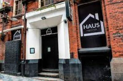 Haus - image 1