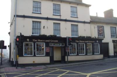 The Horse and Groom - image 1