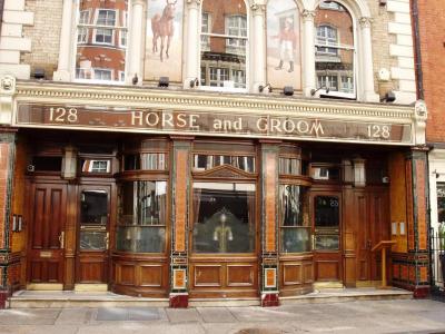 Horse & Groom - image 1