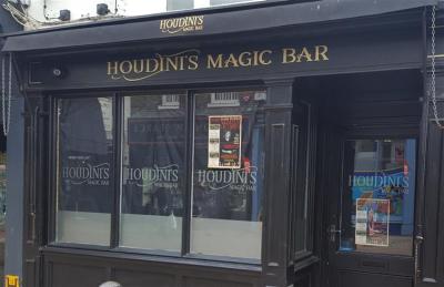 Houdini's Magic Bar - image 1