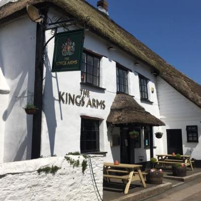 Kings Arms - image 1