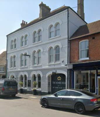 Kings Head Hotel - image 1