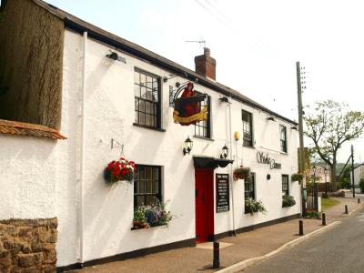 The Kitchen Stoke Canon Inn - image 1