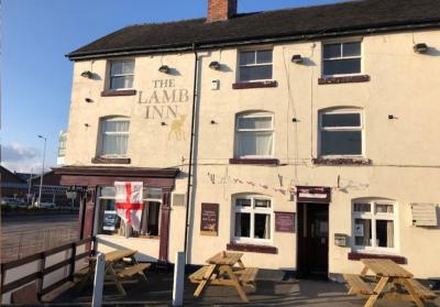 The Lamb Inn - image 1