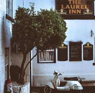 The Laurel Inn - image 1