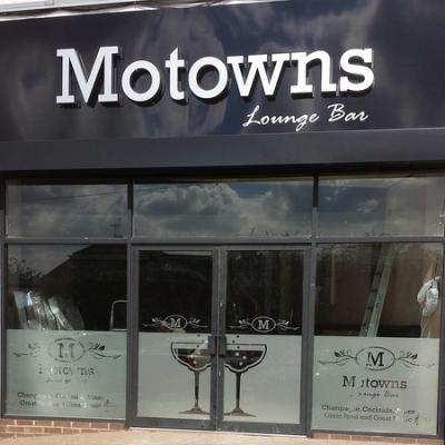 Motowns Lounge Bar - image 1