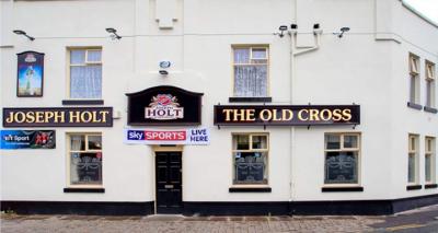 The Old Cross Hotel - image 1