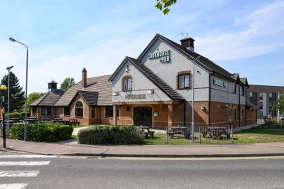 Potters Arms Cookhouse And Pub - image 1