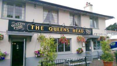 Queens Head - image 1