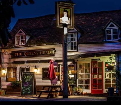 Queens Head - image 1