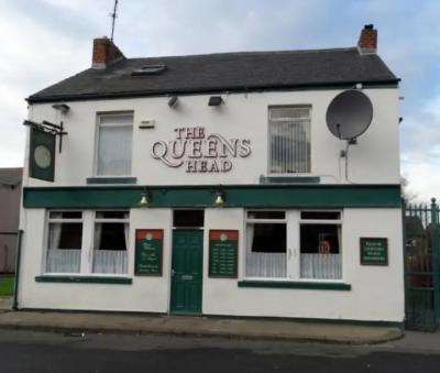 Queens Head - image 1