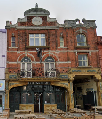 The Queens Head - image 1 The Queens Head - image 1