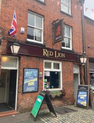 Red Lion - image 1