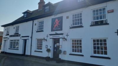 Red Lion Hotel - image 1