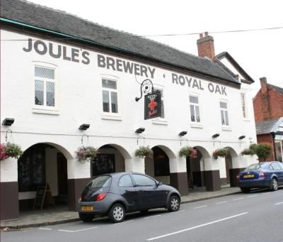 The Royal Oak - image 1