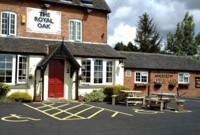 The Royal Oak Barton - image 1