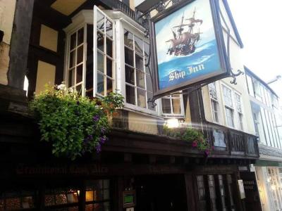 Ship Inn - image 1