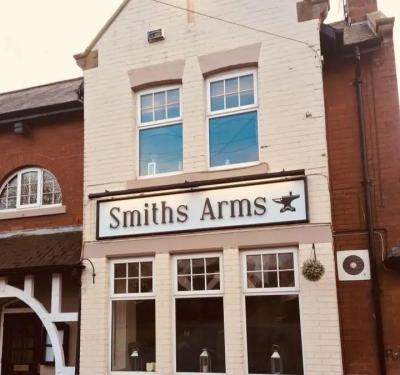 The Smiths Arms - image 1