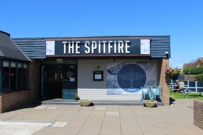 Spitfire Pub & Kitchen - image 1