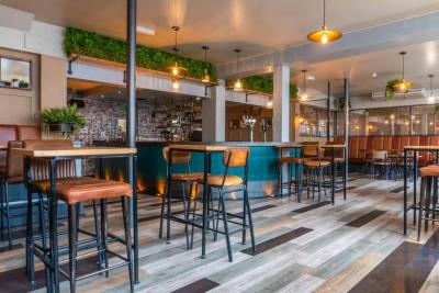 Tanyard Lane Bar & Kitchen - image 2