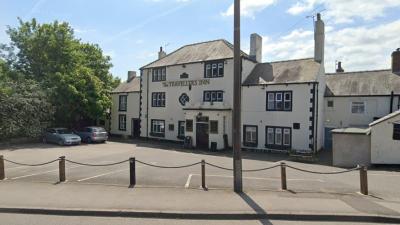 Travellers Inn - image 1