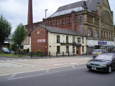 Weavers Arms - image 1