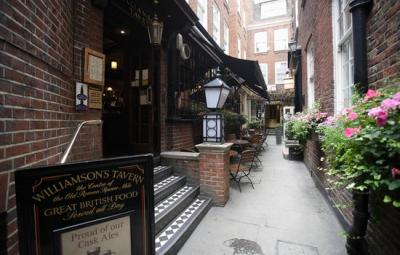 Williamsons Tavern - image 1