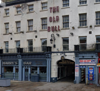 Bull & Royal - image 1