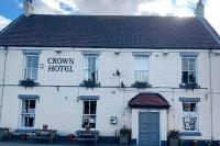 Crown Hotel - image 1