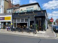 The Greenwich Pub - image 1