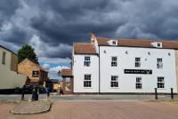 White Hart Inn - image 1