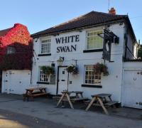 White Swan Inn - image 1